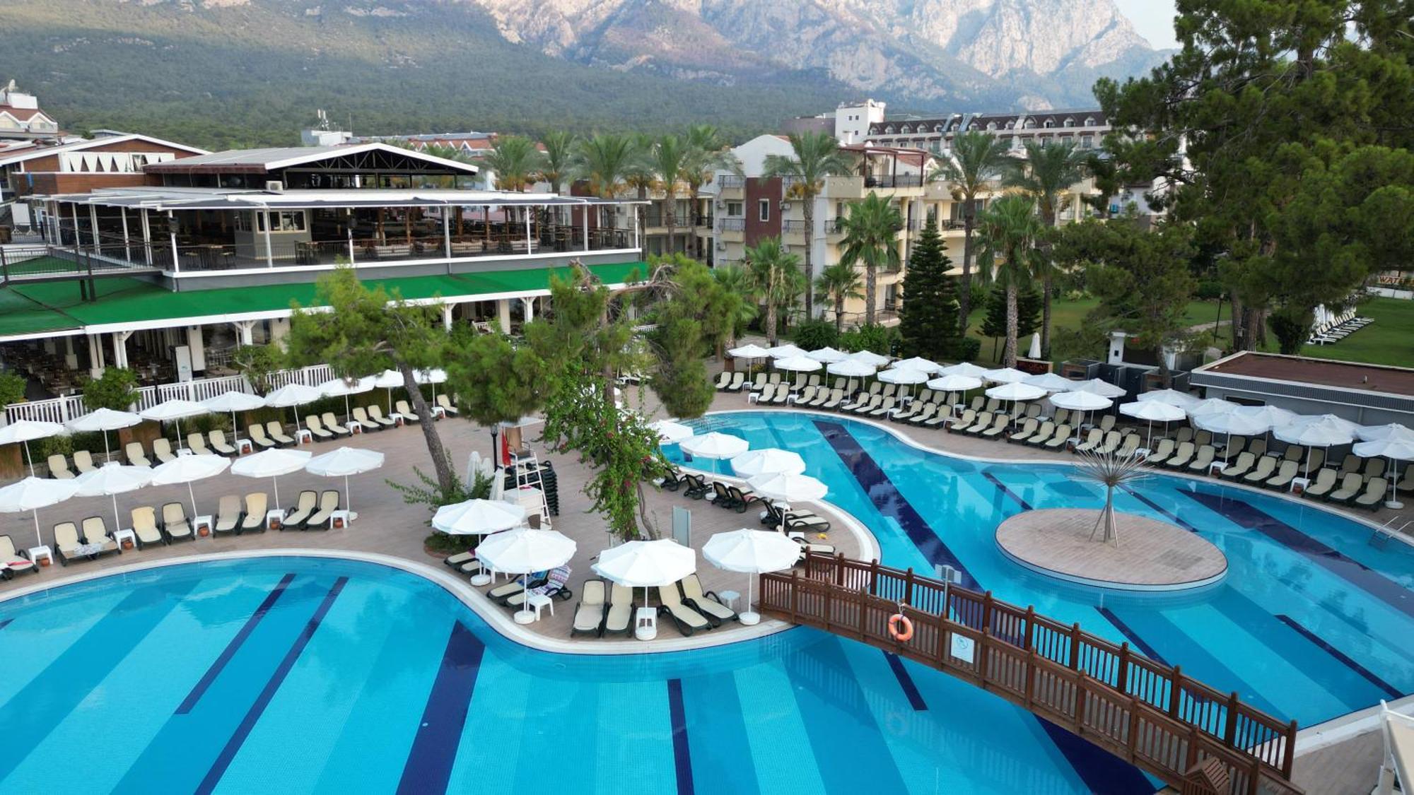 Crystal Aura Beach Resort & Spa Kemer Extérieur photo
