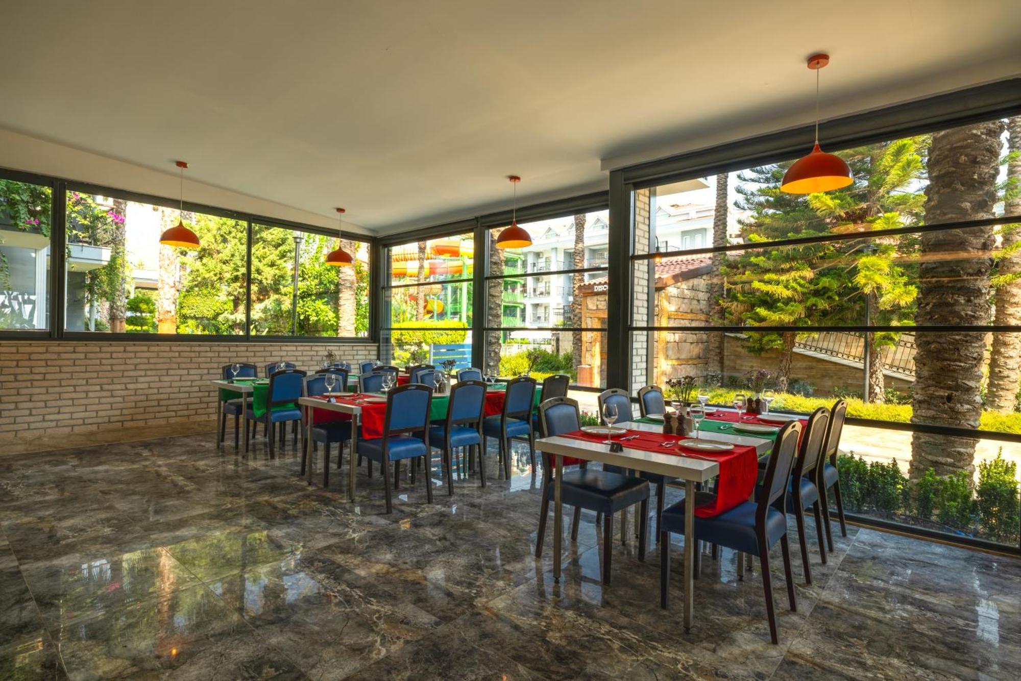 Crystal Aura Beach Resort & Spa Kemer Extérieur photo